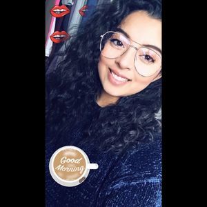 Meet your Posher, Giselle